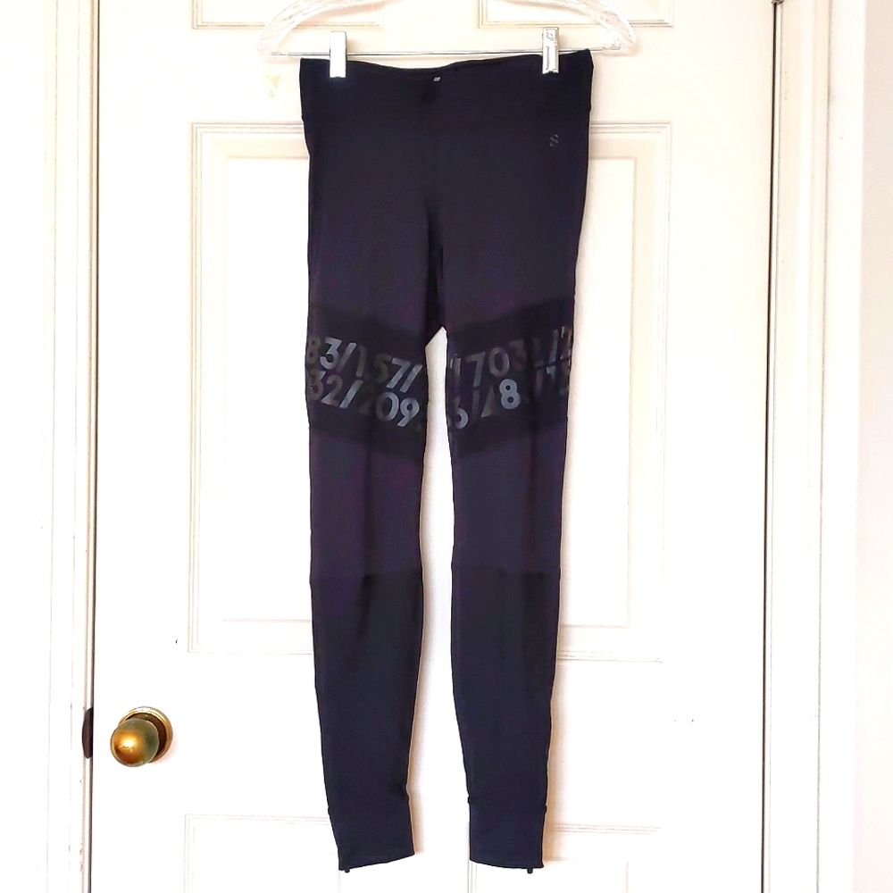 NWOT. H&M Woman's workout pants.